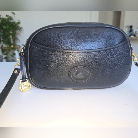 Dooney and Bourke awl leather camera crossbody Bag - Picture 10 of 14